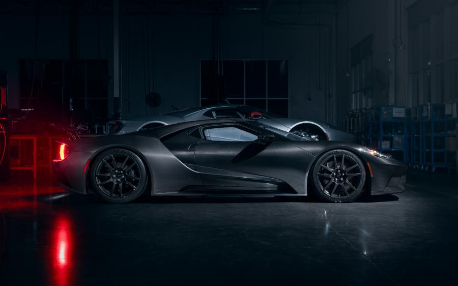 Ford GT Liquid Carbon 2020 года  (фото 5 из 13)